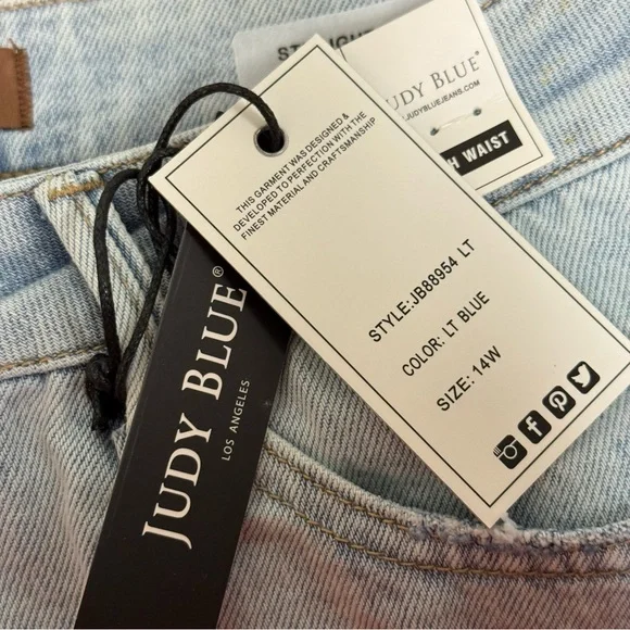 NWT Judy Blue 14W Distressed Cutout Wide Leg Jeans Light Wash High Rise New - Picture 10 of 12